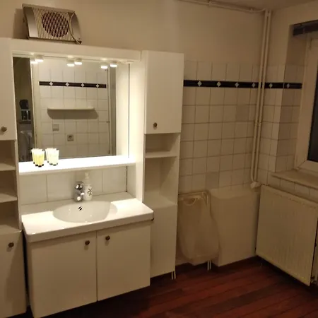 شقة Modern Half-basement 1br Near Montgomery & Vub