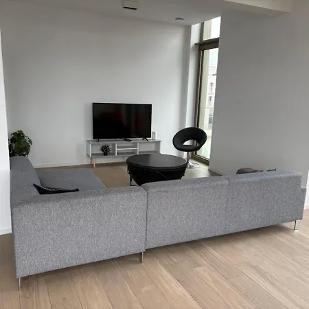 Floor Luxury With Spectacular Water Views Appartement Bruxelles