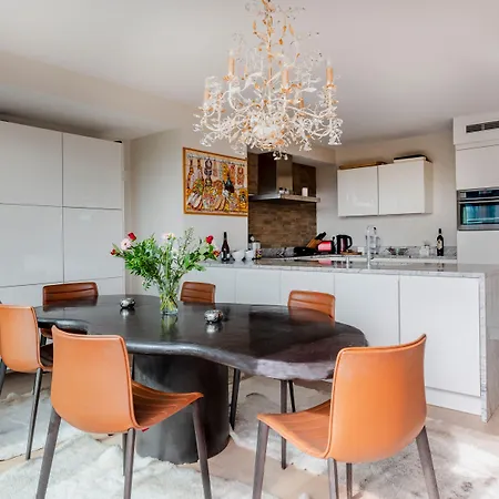Penthouse Prestige * Brüksel