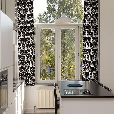 Lantsheere 11 - Self Check In By Homenhancement *