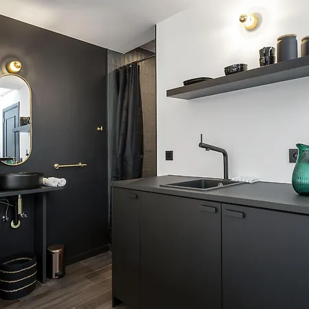 Secret Walls Bed & Breakfast