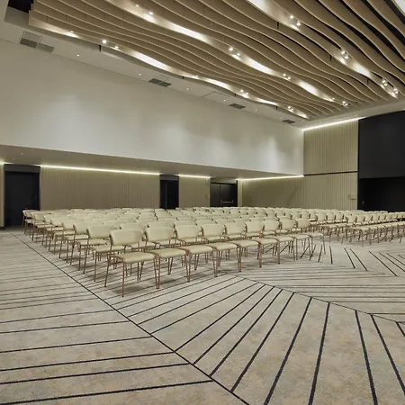 Cardo Brussels, Autograph Collection فندق