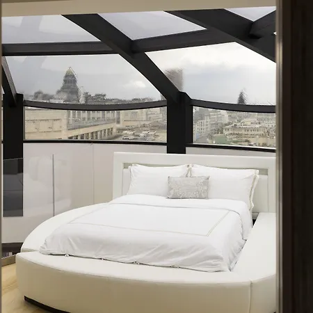 Aparthotel Triplex Penthouse In The Center