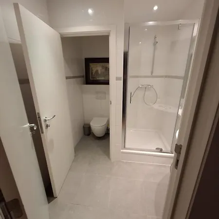 Brussels' Premier Parkside *