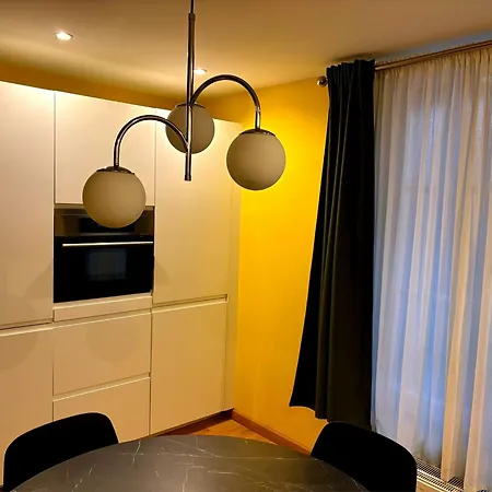 Family Heritage Grand Place * Brussels