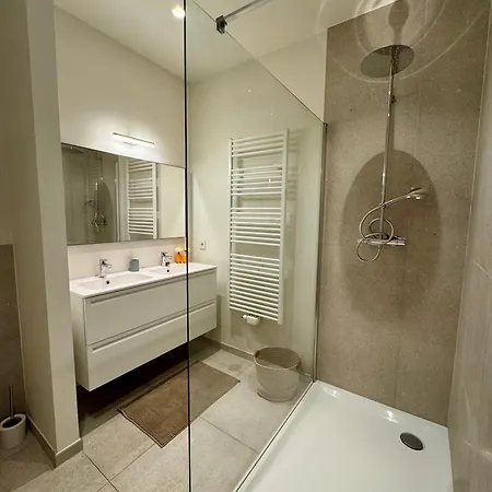 アパート The 9th Street