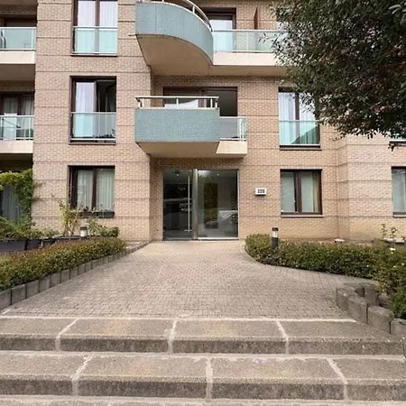 Modern With Terrace Woluwe-saint-lambert * בריסל