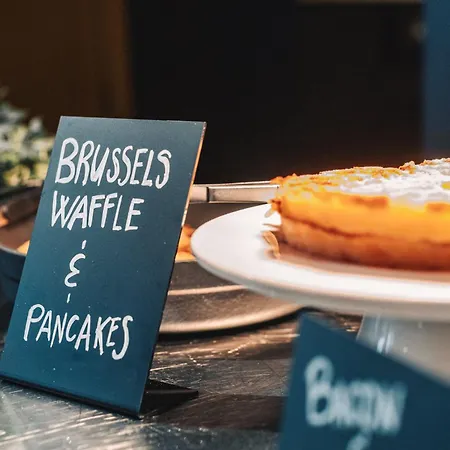 ズーム 4* ブリュッセル