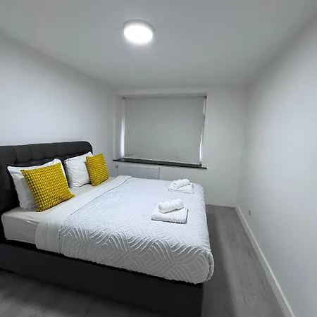 Deux Pres De Atomium Bruksela