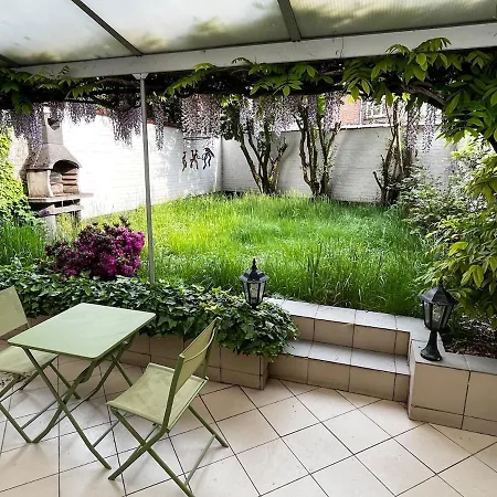 Ground Floor דירה *