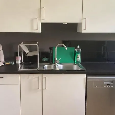 Big Cosy Family Duplex Near Grande Place דירה *