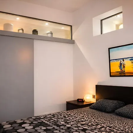 Апартаменты Saint Gery