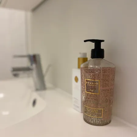 Designer On The Skyline Of ブリュッセル