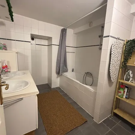 Apartment L&l