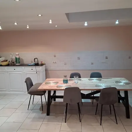 House Near Forest 125 M² For 6 Guests