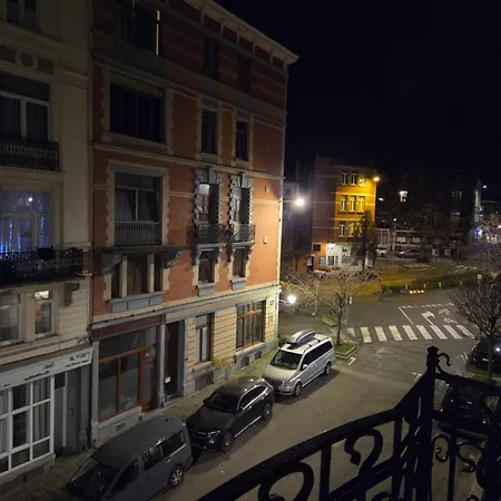 Πανσιόν Pb155, Balcony With Street View