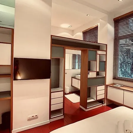 Loft A Stone's Throw From Place Brugmann