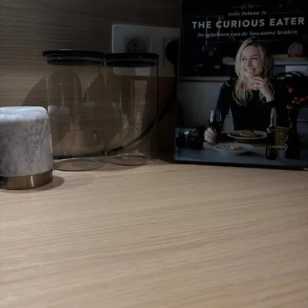 Residentiel A Tour Et Taxi Apartmán