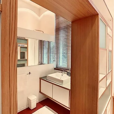 Apartament Loft A Stone's Throw From Place Brugmann Bruksela