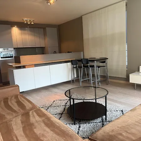 דירה With 2 Bedrooms - Sleeps 6 בריסל