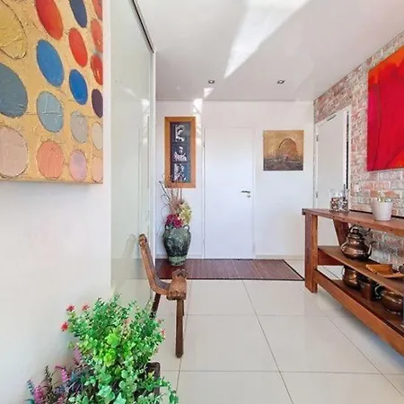 Vaste Et Somptueux A