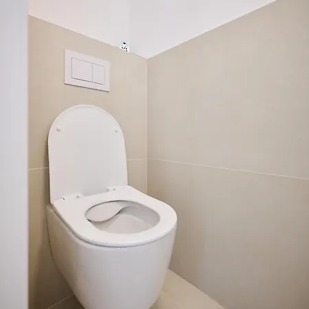 Toison D'or & Saunna 2 Brüsszel