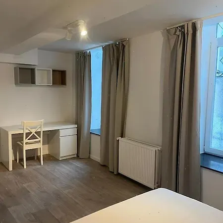 Large 3-bedroom In Apartman