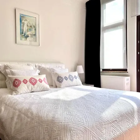 Chic Heart Of The With Balcony Bruxelles
