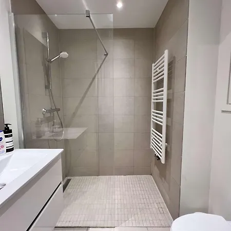 Apartment Lovely With Balcony By Grand Place For 4