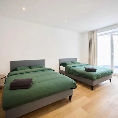 Toison D'or & Saunna 2 Apartman *