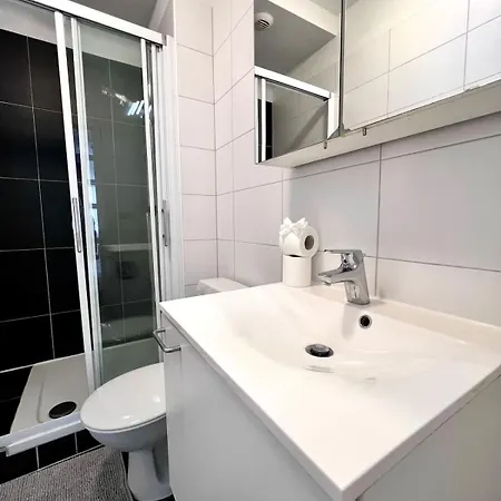 Stunning 2 Min From Grand Place Apartment
