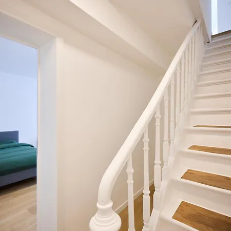 Toison D'or & Saunna 2 Apartman *