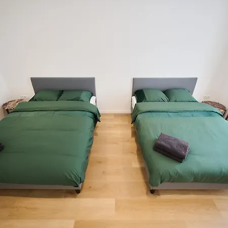 Toison D'or & Saunna 2 Brüsszel