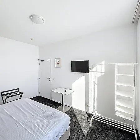Keyless - Gaver Hotel *