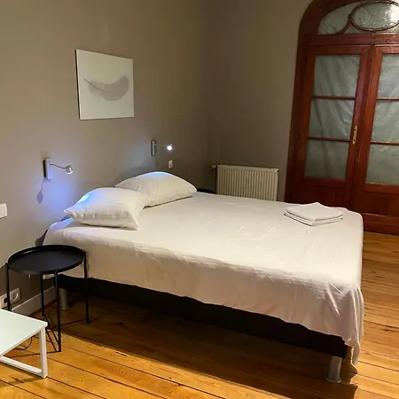 בית נופש Eu District Mansion בריסל