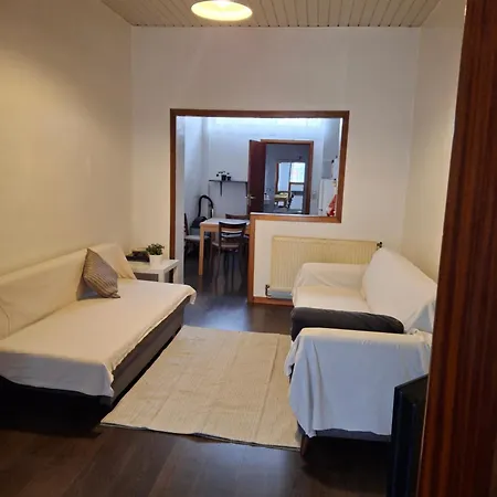 Apartamento Midi Station