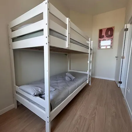 Elegant Renovated 2 Bedrooms Close To Transport * Brüksel