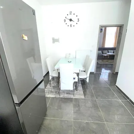 Douvres Anderlecht Apartman *