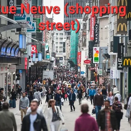 Small New Centre * בריסל