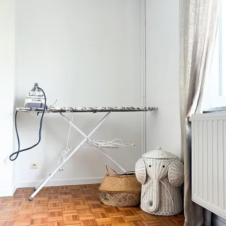 Cosy In Near Chatelain Брюссель