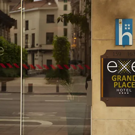 Hotell Catalonia Grand Place 4*