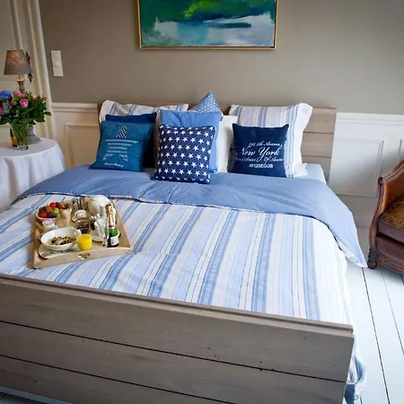 Le Seize Bed & Breakfast Bryssel