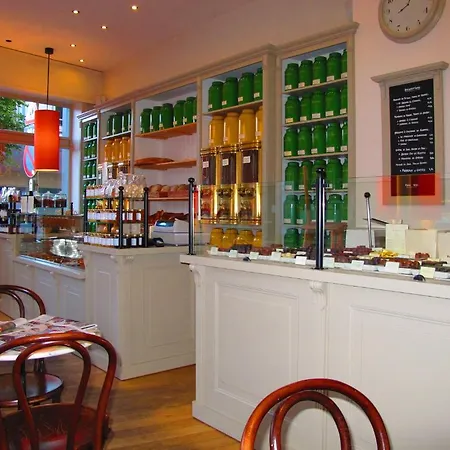 Vincentv. Gallery Couette-café