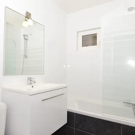 Spacious Chalet With Sauna In Daverdisse * 布鲁塞尔