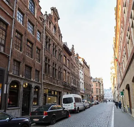 Apartment Grand Place 140 M² Brussels