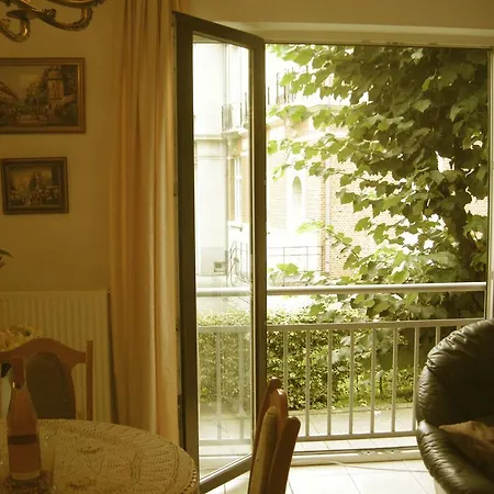 Cosy Nest With Garage In Апартаменты Брюссель