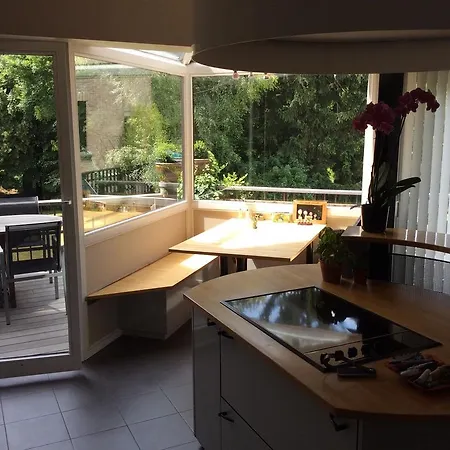 Uccle Bed & Breakfast *