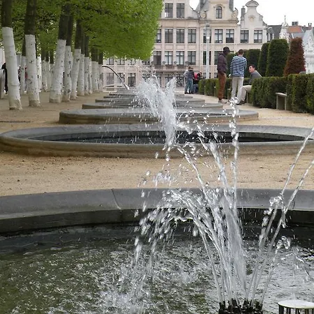 Living In Brusel, Urban Bruselas