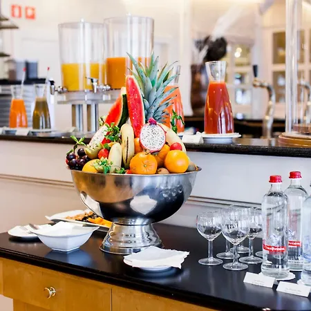 ル シャトレイン