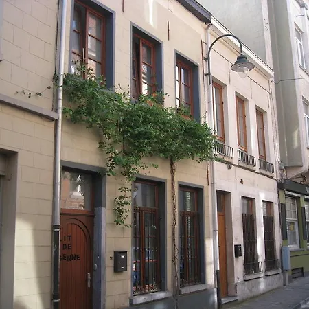Lit De Senne Bed & Breakfast 3*